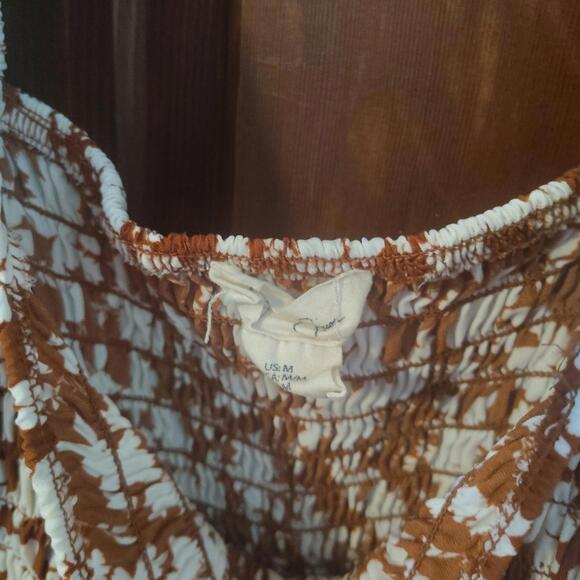 Jessica Simpson women's dress in a brown and white flower pattern - Picture 7 of 7